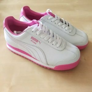 NWOT Puma Pink and White Sneakers